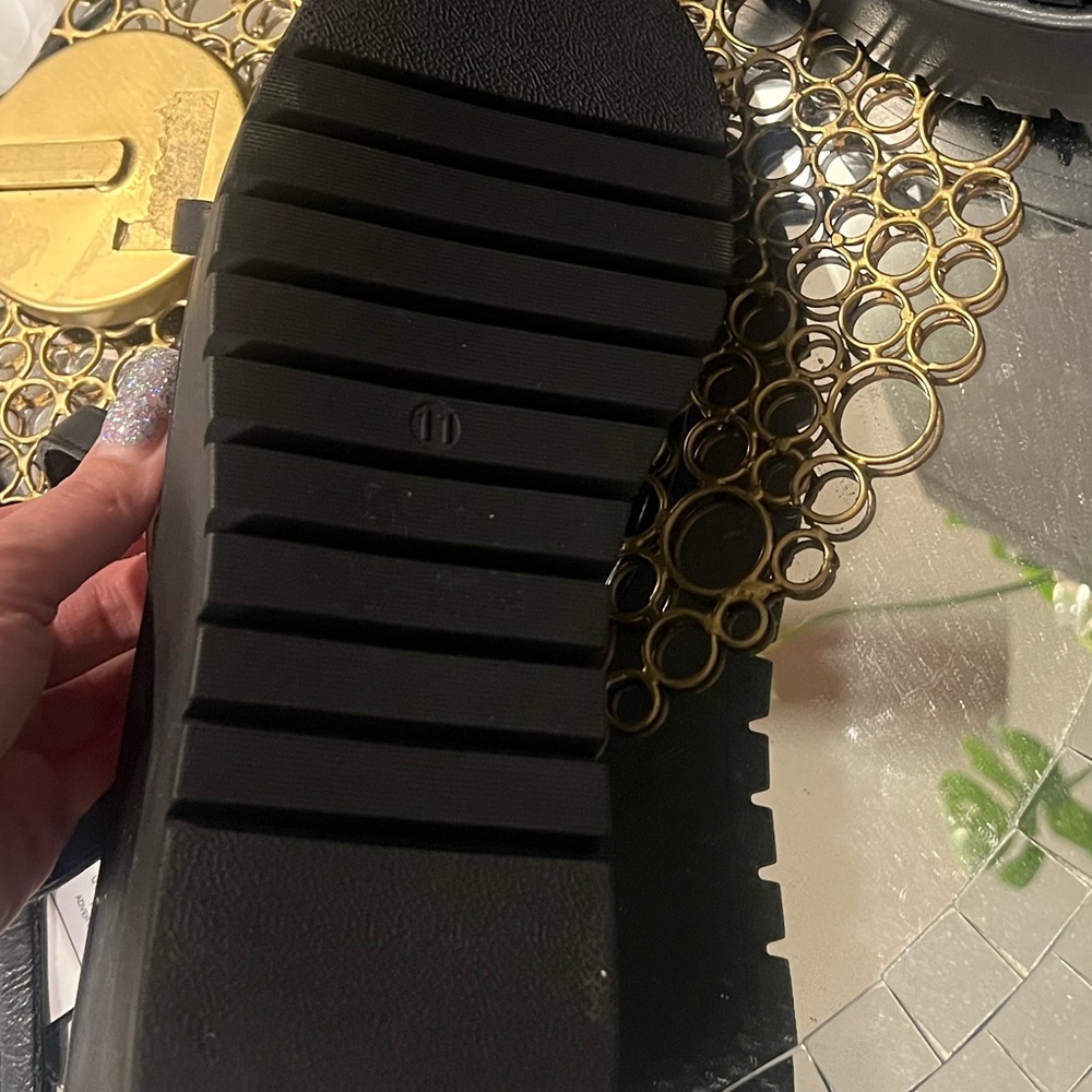 Strappy wedge sandals - Picture 5 of 10